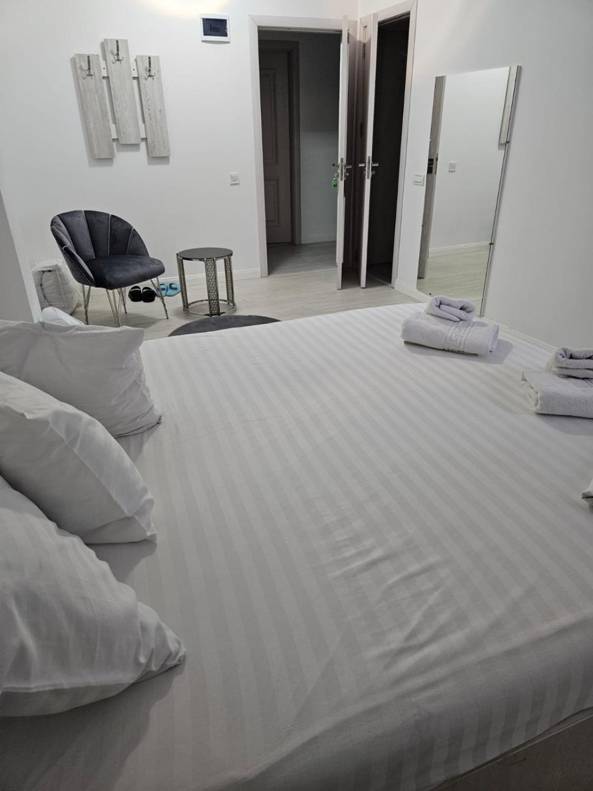 Perdemi Motel Galaţi Buitenkant foto